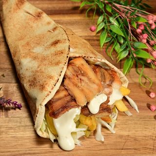 Среден пилешки дюнер