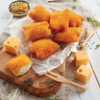 Панирано топено сирене с корнфлейкс