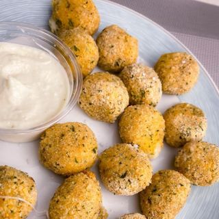 Панирана моцарела с черен ТРЮФЕЛ