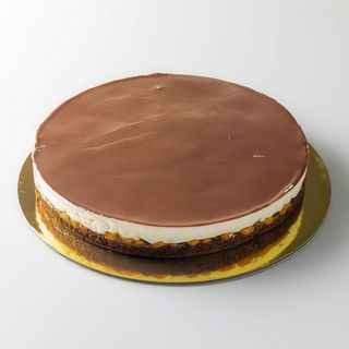 Торта маскарпоне с праскови 8п. (900 гр.)