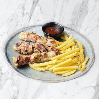 Пилешки шишчета на скара