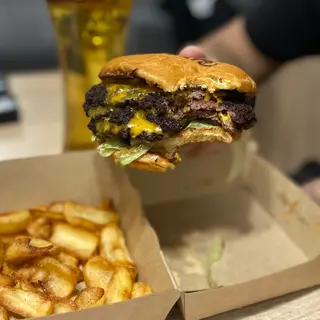 Двоен Smashed Burger (450г)
