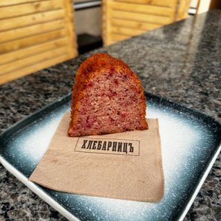 Домашен кекс с ягодово сладко