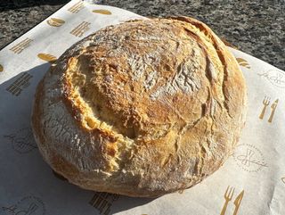 Гръцко-селски хляб с мая