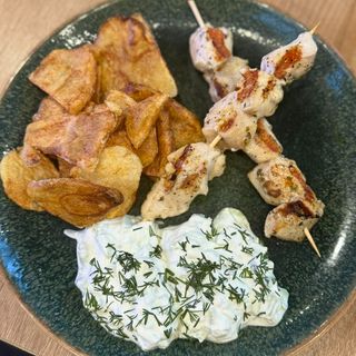 Пиле сувлаки по Гръцки 350Г