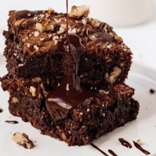 Шоколадово брауни с топка ванилов сладолед (150 гр.)