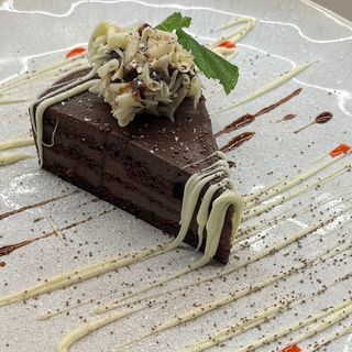 Шоколадова торта (180г)