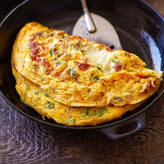 Омлет с кашкавал (300г)