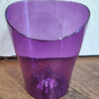 Пластмасова кашпа за орхидея