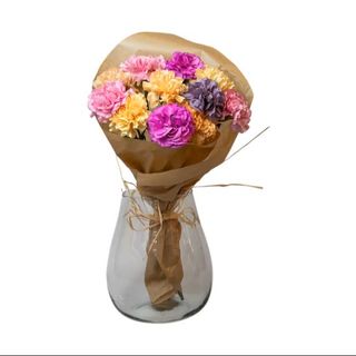 Букет с 11 карамфила