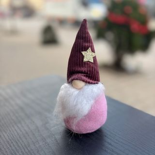 Коледен гном около 15 см височина