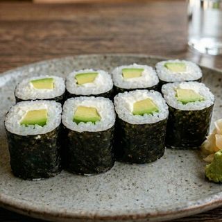 Хосомаки Авокадо и Филаделфия (8бр)(110гр)