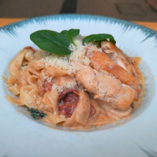 Талиатели с пилешко филе (300 гр.)