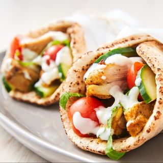 2бр голям дюнер пилешки(440гр)+ 2бр айран