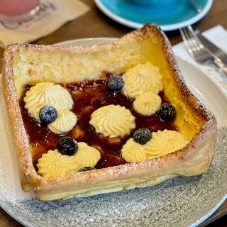 Чери палачинка (310 гр)