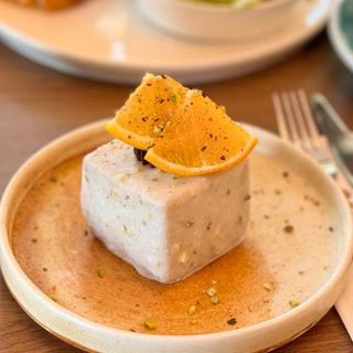 1 бр Десерт Бадем и ягода /веган/ (115 гр)