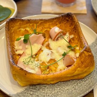 Палачинка с пуешко и моцарела (220 гр)