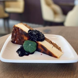 Парче Баски чийзкейк (130 гр)