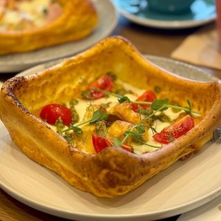 Палачинка с песто и моцарела (240 гр)