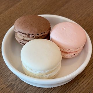 3 бр. Френски макарони (45 гр)