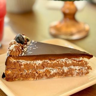 Парче торта Баунти (130 гр)