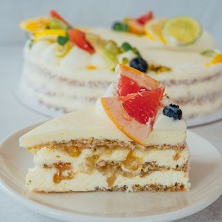 Парче торта Алоха (120 гр)