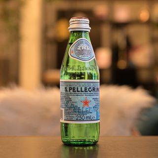 Газирана вода S. Pellegrino (250мл)