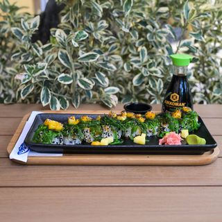 Вулкан Манго, Ананас и Уакаме (8бр 260г)