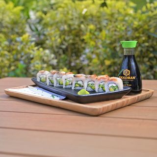 Покрита ролка със Змиорка и Лаврак (8бр 240г)