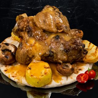 Запечено свинско джоланче (400г)