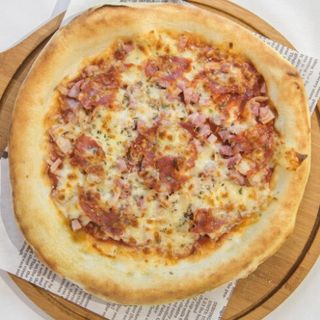 ЧЕТИРИ МЕСА