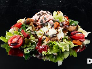 Салата Примавера с гриловани пресни мариновани зеленчуци