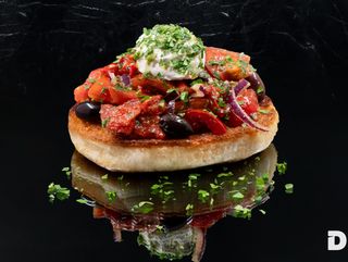 Салата Дакос по Гръцки