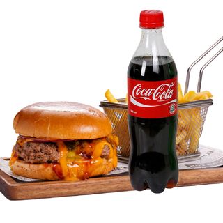Блек ангъс бургер 550 гр. + Подарък Кока Кола 0.500 мл.