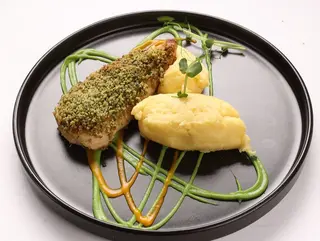 Пиле с билкова коричка (350гр.)