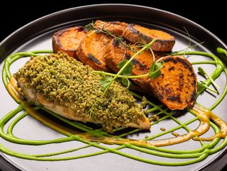 Пиле с орехова коричка (350гр.)