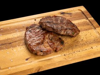 Маринован свински врат на жар (280гр.)