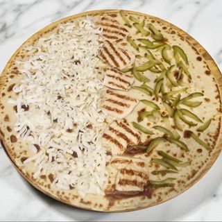 Палачинка пилешко,кашкавал и краставички (40см/280г)