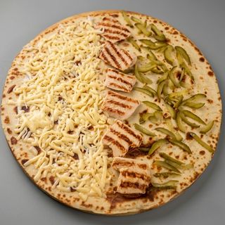 Палачинка пилешко,кашкавал и краставички (40см/280г)