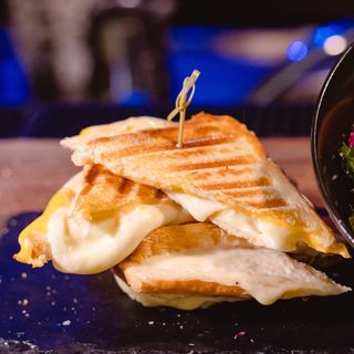 Сандвички със сирена (400г)