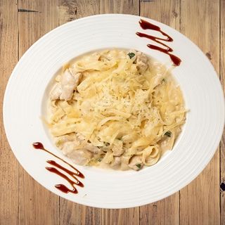 Талиатели с пиле и сметана (500г)