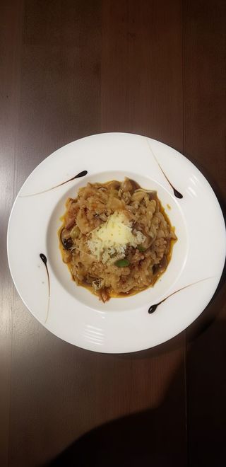 Ризото с гъби, сушени домати и пармезан (440г)