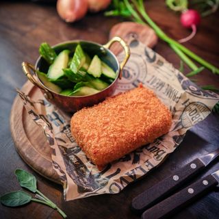 ПАНИРАН КАШКАВАЛ С ГАРНИТУРА ПО ИЗБОР/BREADED YELLOW CHEESE WITH OPTIONAL GARNISH 350гр.