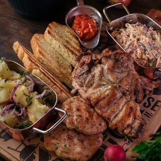 ПИЛЕШКО ПЛАТО/ CHICKEN PLATTER 820гр.