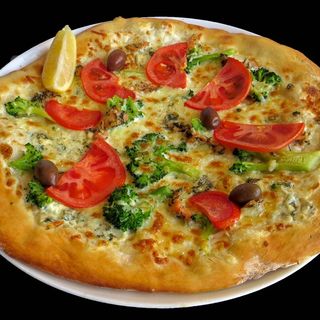 Пица със сьомга