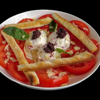 Салата домати с катък