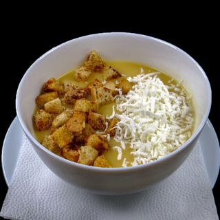 Зеленчукова крем супа със сирене