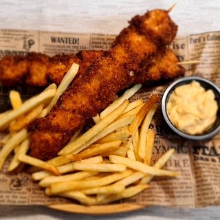 Хрупкави пилешки шишчета с кашкавал