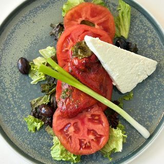 ЛЯТНА САЛАТА (350 г)