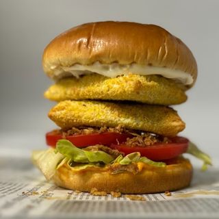 Бургер с криспи кашкавал